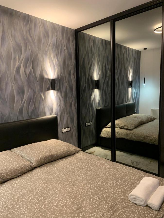 Luxury Loft Apartment Free Parking คราคูฟ ภายนอก รูปภาพ